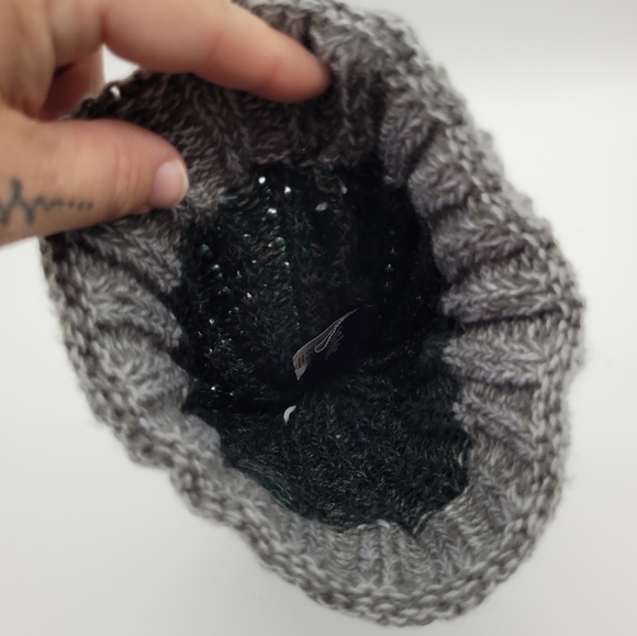 HARRY POTTER | Slytherin knit heathered pompom beanie toque winter hat - Picture 6 of 8